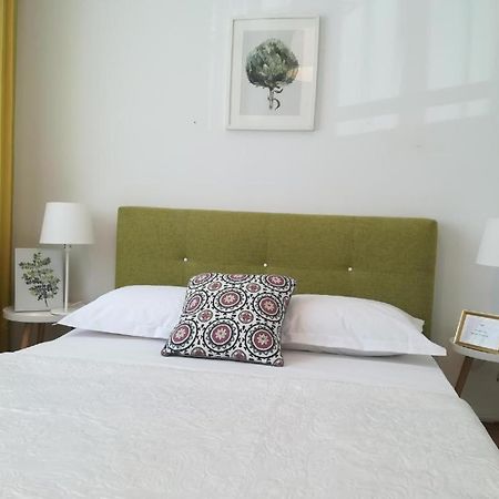 Guesthouse Smart Βουκουρέστι Εξωτερικό φωτογραφία