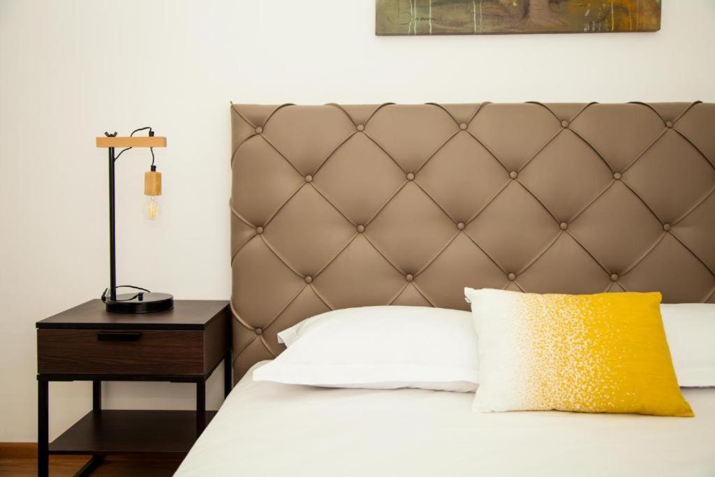 Guesthouse Smart Βουκουρέστι Εξωτερικό φωτογραφία