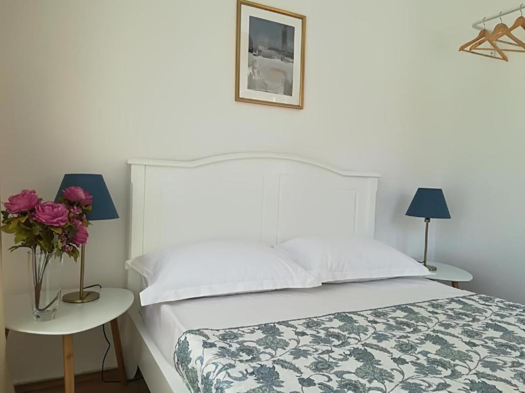 Guesthouse Smart Βουκουρέστι Εξωτερικό φωτογραφία