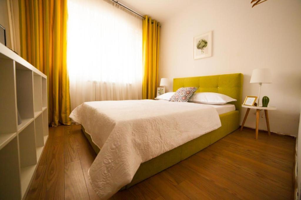 Guesthouse Smart Βουκουρέστι Εξωτερικό φωτογραφία