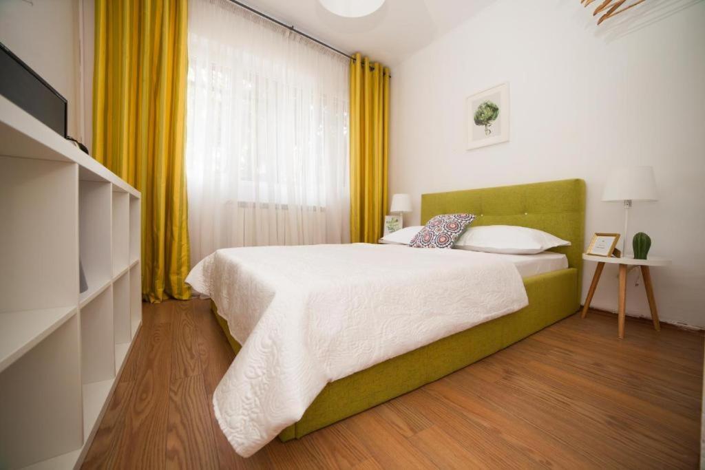 Guesthouse Smart Βουκουρέστι Εξωτερικό φωτογραφία